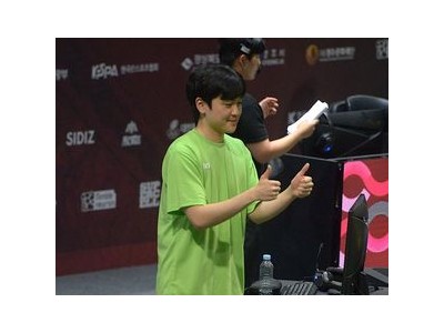 FC 온라인 대회 우승한 선수 고등학교 시절 아쉬움 털어놓아 썸네일