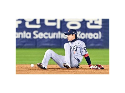 문동주 4회만에 투수 자리를 내줘 한화 팬들 실망